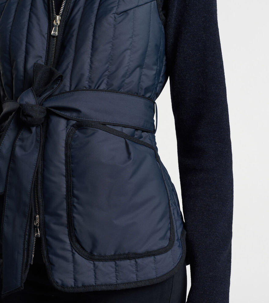 Scout Quilted Travel Gilet image number 4